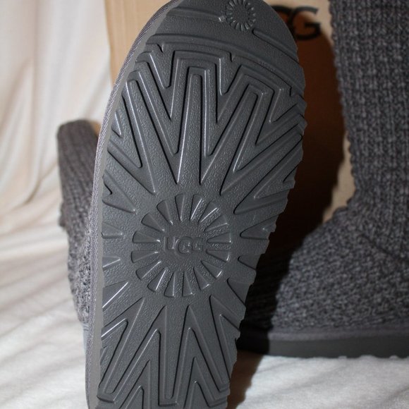 NIB UGG WOMEN'S SOLENE TALL KNIT SWEATER BOOTS GRAY - Picture 5 of 9